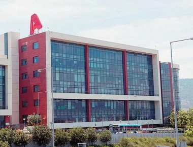 Κι όμως ο Αlpha δεν κόβει την πιο αποτυχημένη εκπομπή της σεζόν! Τι «κονέ» υπάρχει;